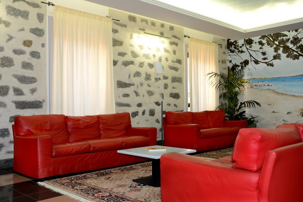 Hotel Orri Тортоли Экстерьер фото