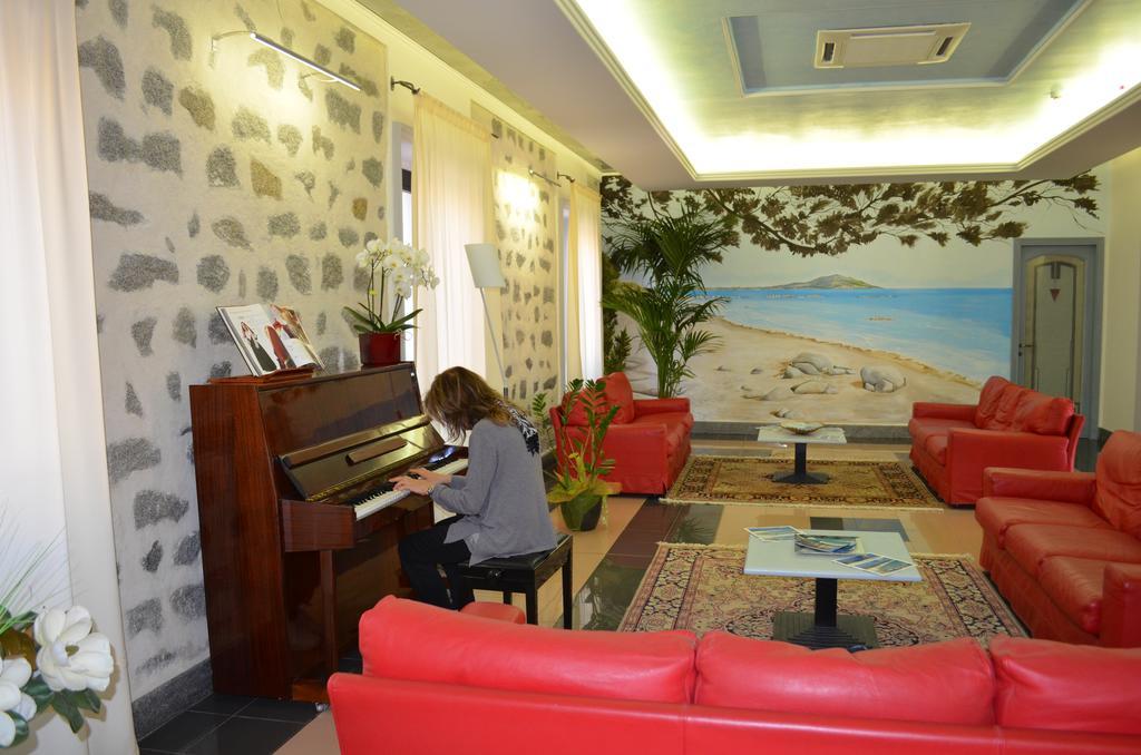 Hotel Orri Тортоли Экстерьер фото