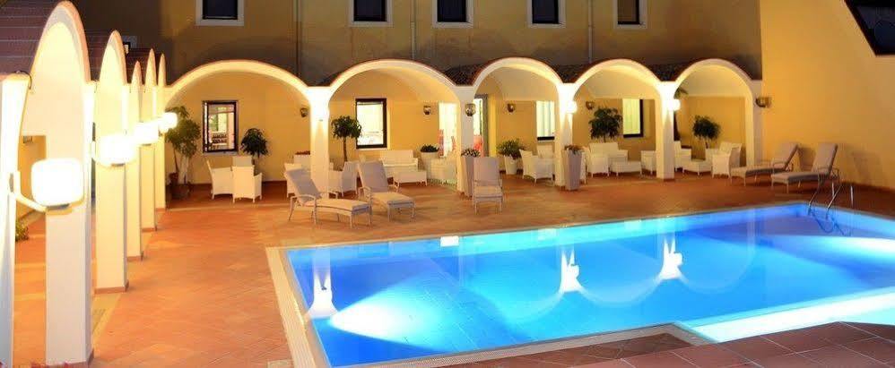 Hotel Orri Тортоли Экстерьер фото